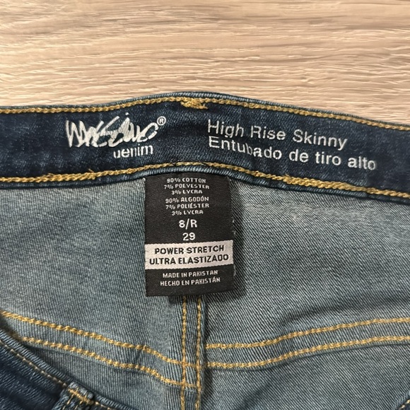 Mossimo Jeans - Picture 3 of 3